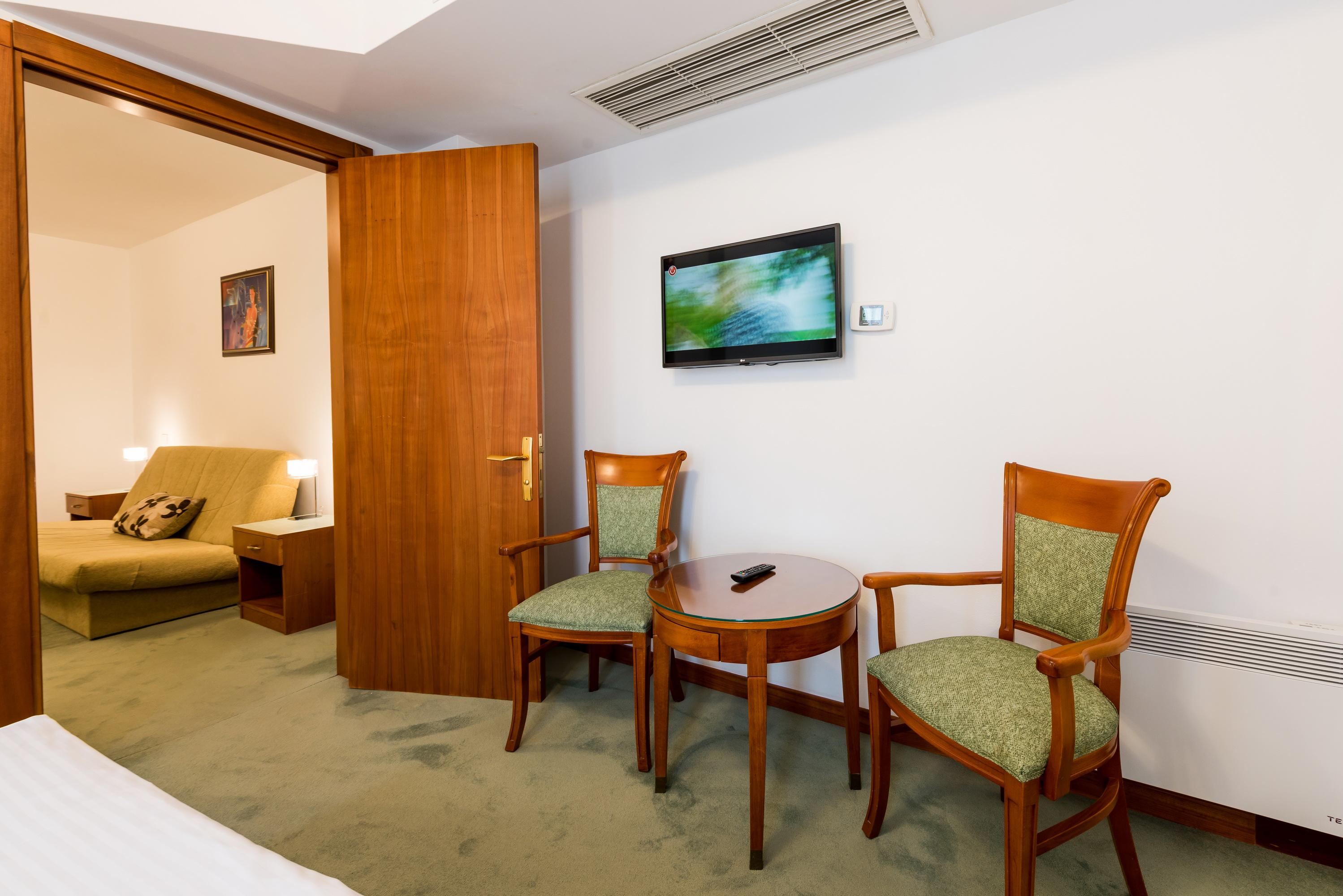 Hotel Duke Romana Center 3*